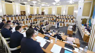 “Ночевали в здании и готовили документы“ — депутат о работе над проектом Конституции