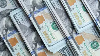 Курс доллара приблизился к годовому минимуму