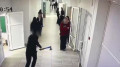 Мальчик бегал с топором по школе, есть пострадавшие: видео