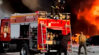 Два иностранца получили сильные ожоги при пожаре на СТО в Актау