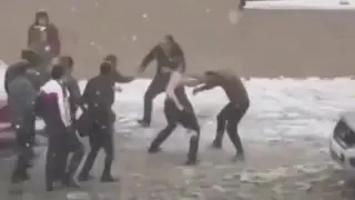 Дорожный конфликт перерос в массовую драку в Шымкенте