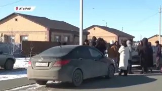 Построенные по государственной программе дома разваливаются в Атырау