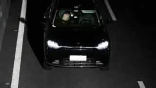 Пьяный водитель включил автопилот и уснул на пассажирском сиденье в Китае