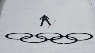 19-летний прыгун с трамплина показал на Олимпиаде-2026 лучший результат в истории Казахстана