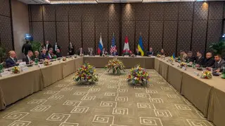 Украина и Россия возобновили переговоры по урегулированию конфликта