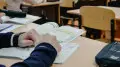 Школьник перепрыгнул через парту и предстал перед судом в Алматинской области