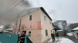 Пожар по повышенному рангу тушат в Астане