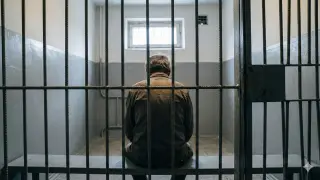 15-летняя школьница родила от 71-летнего пенсионера: суд вынес приговор