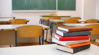 Дистанционный формат вводят для школьников ещё в двух городах Казахстана