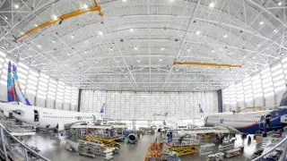 Дело Бриндизи: в Италии со склада пропали тысячи деталей к военным самолетам