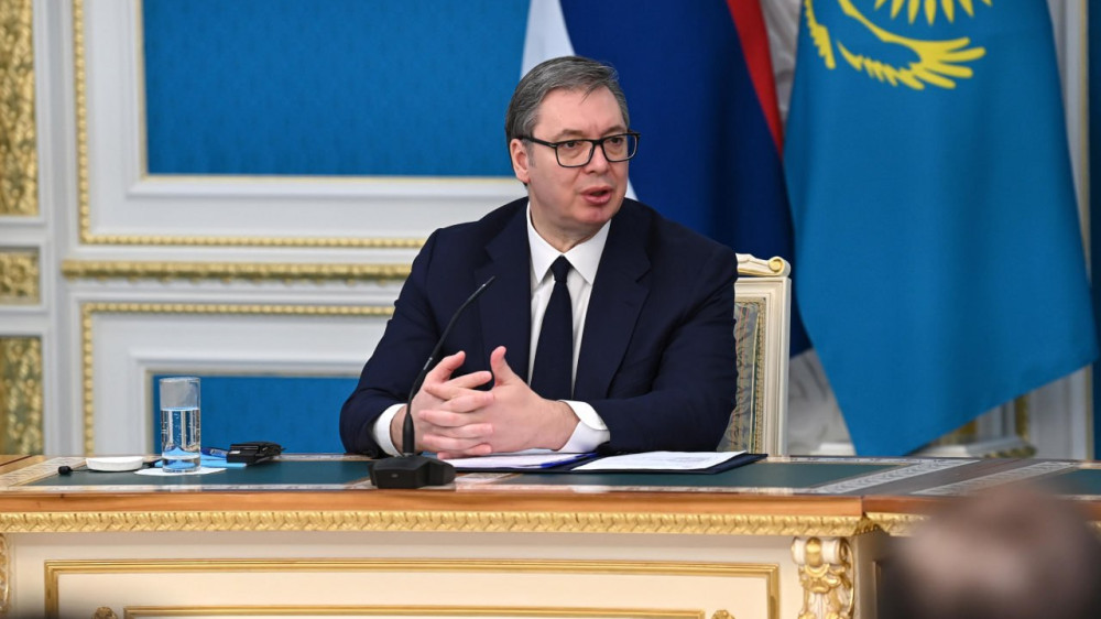 “Пытаюсь учиться у вас лично“- Вучич обратился к Токаеву