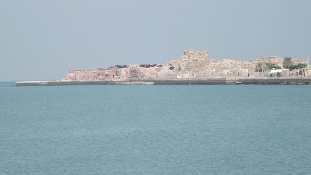 В Иране заявили о готовности сжечь любой корабль в Ормузском проливе