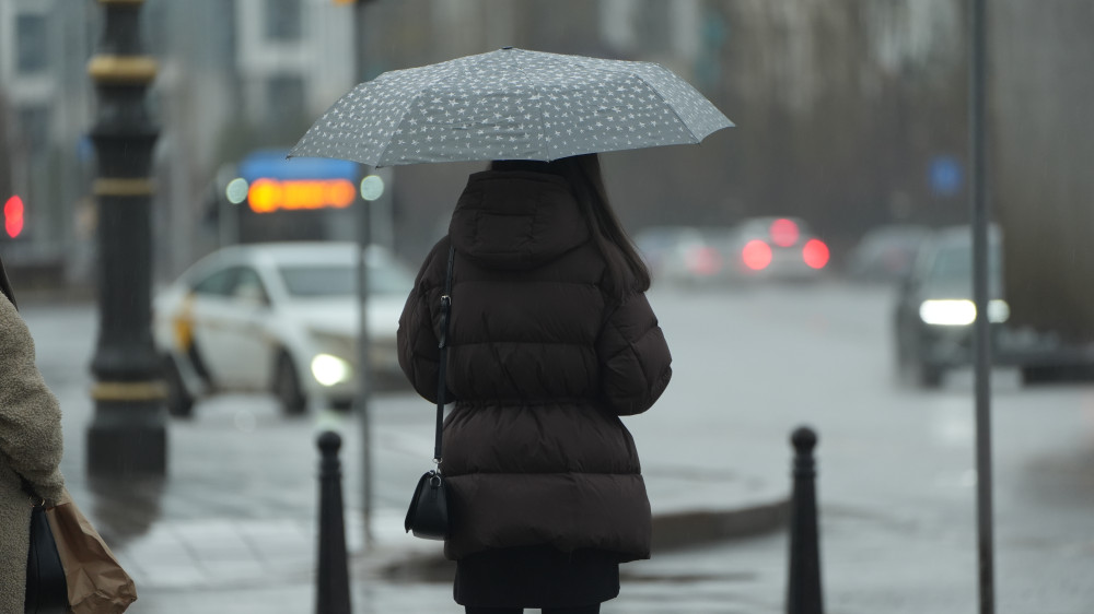 Три дня непогоды: Астану заметёт, Алматы зальёт дождём