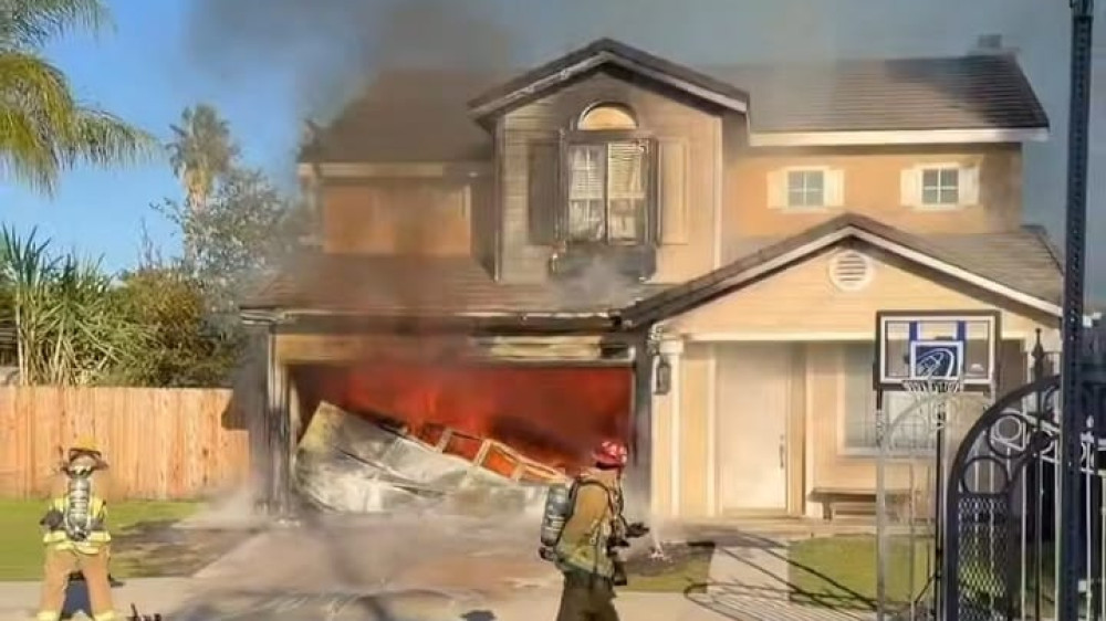 Кадры из видео