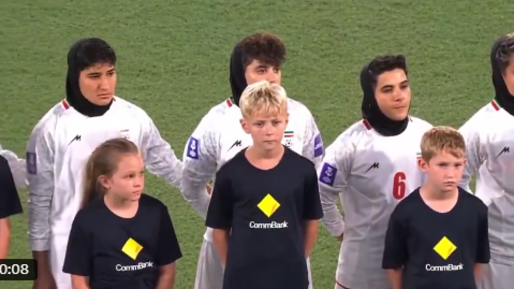 Отказались петь гимн: Австралия предоставила убежище иранским футболисткам