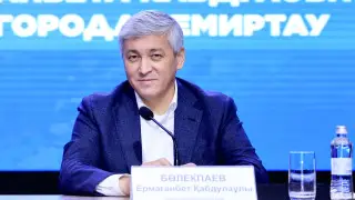 Аким Карагандинской области обратился к жителям региона перед референдумом 