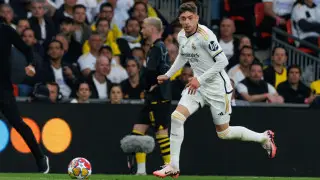 Разгром, хет-трик и сенсация: обзор матчей 1/8 финала Лиги чемпионов