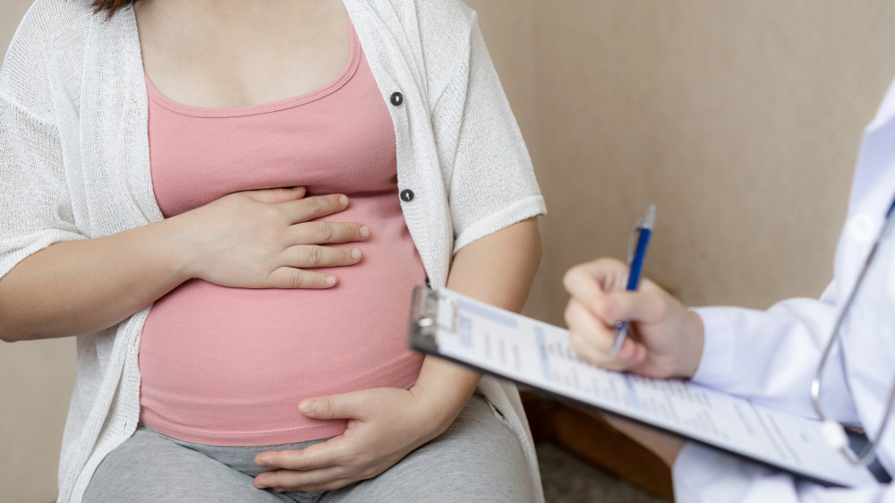 Не больше трёх раз: в Казахстане предлагают изменить правила для суррогатных мам