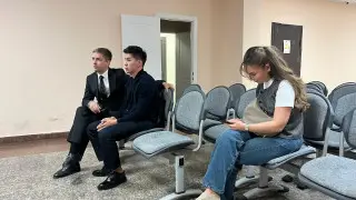 Блогеры Жанабыловы прибыли в суд