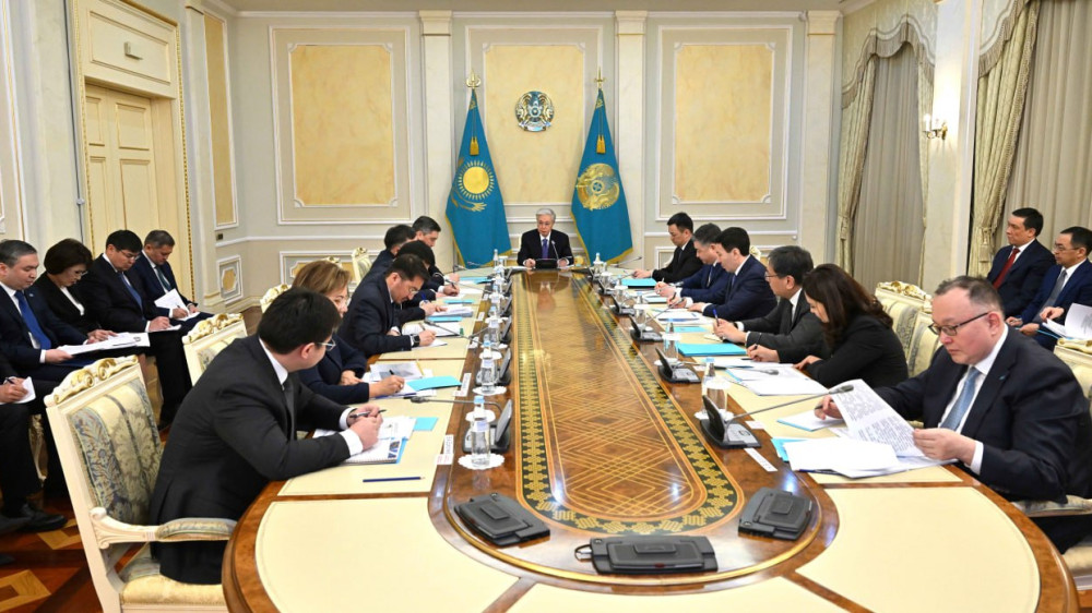 “Крупнейшие банки затягивают с исполнением этого требования“ — Токаев