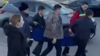 Восьмиклассницу ранили “острым предметом“ в школе Атырау