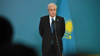 Путин поздравил Токаева с успешным проведением референдума