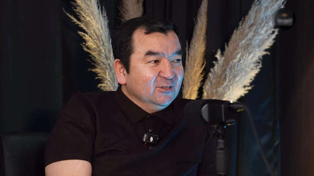 Экс-глава Талгара стал таксистом