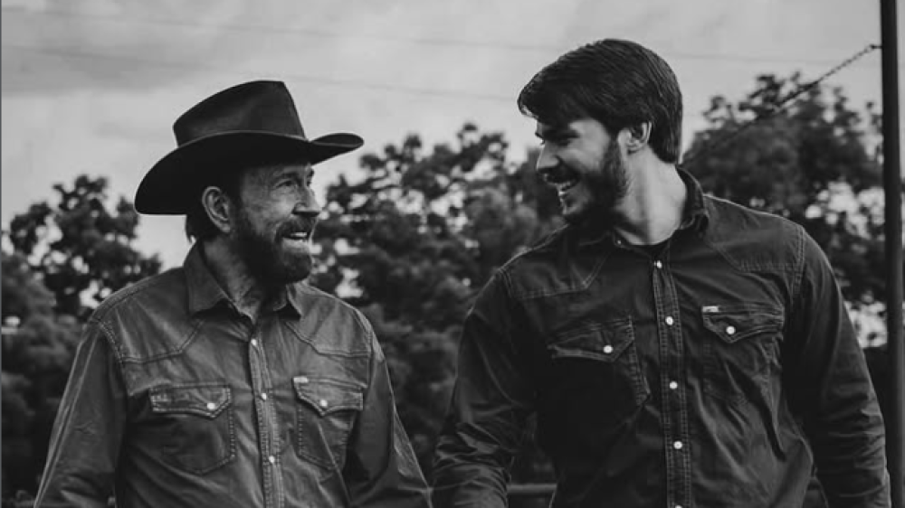 “Я буду скучать по тебе всегда“: сын Чака Норриса опубликовал прощальный пост