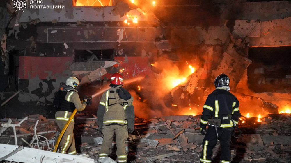 Сотни дронов, десятки ракет: Россия предприняла массированную атаку на Украину