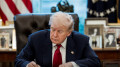 Трамп впервые в истории США поставит свою подпись на долларовых банкнотах