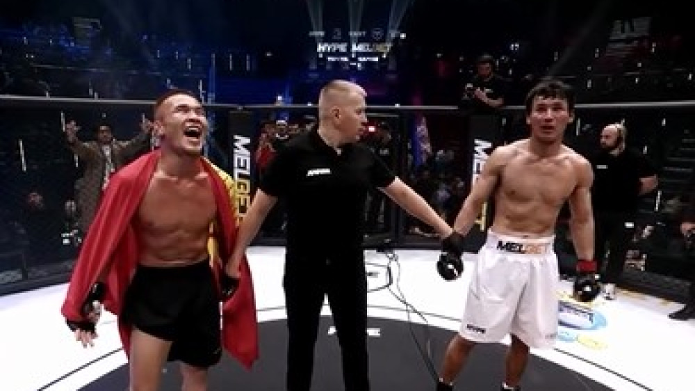 Еркебулан Токтар проиграл в главном поединке на турнире Hype Fighting Asia