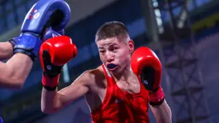 Казахстан одержал первую победу на чемпионате Азии по боксу