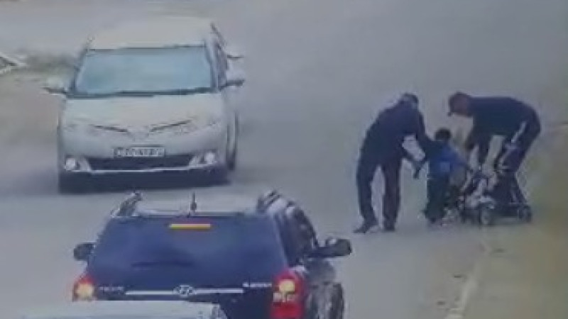 Кадры из видео