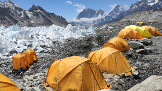 “Травили чем попало“: в Непале расследуют мошенническую схему со “спасением альпинистов“