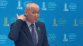 Депутат показал на себе, как проводится чипирование животных