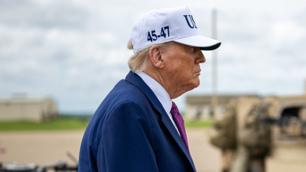 Нет козырей, кроме шантажа: Трамп резко высказался об Иране