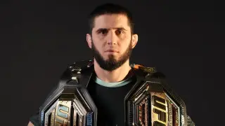 Ислам Махачев