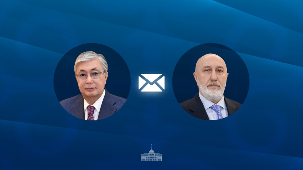 Токаев направил телеграмму президенту Ирака