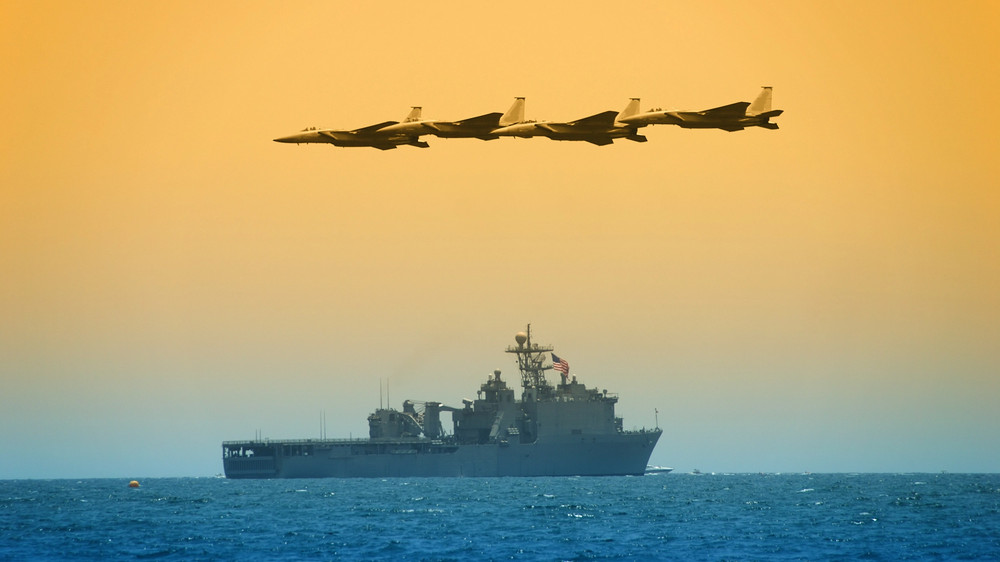США готовятся к расширению военно-морской операции против Ирана - WSJ