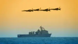 США готовятся к расширению военно-морской операции против Ирана - WSJ