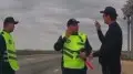 Видео необычного диалога полицейского и водителя завирусилось в Казнете