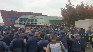 Грузовик наехал на протестующих в Южной Корее: один человек погиб