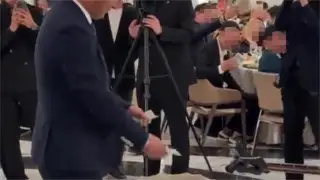 Депутат из Актобе пожалел, что разбрасывался деньгами на свадьбе - в маслихате приняли решение