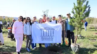 1500 деревьев посадили в Караганде