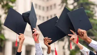 В Казахстане выпускников вузов назвали неготовыми к работе