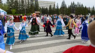 Тысячи жителей и десятки культур: как в СКО отметили День единства