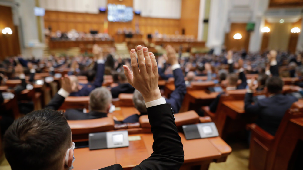 Парламент Румынии отправил в отставку проевропейское правительство