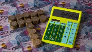 Жумангарин ответил на вопрос об обязательной индексации зарплат