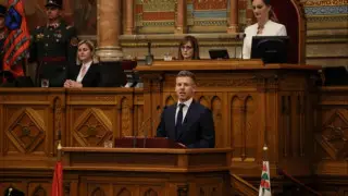 Конец “эпохи Орбана“. Правительство Венгрии официально возглавил Петер Мадьяр