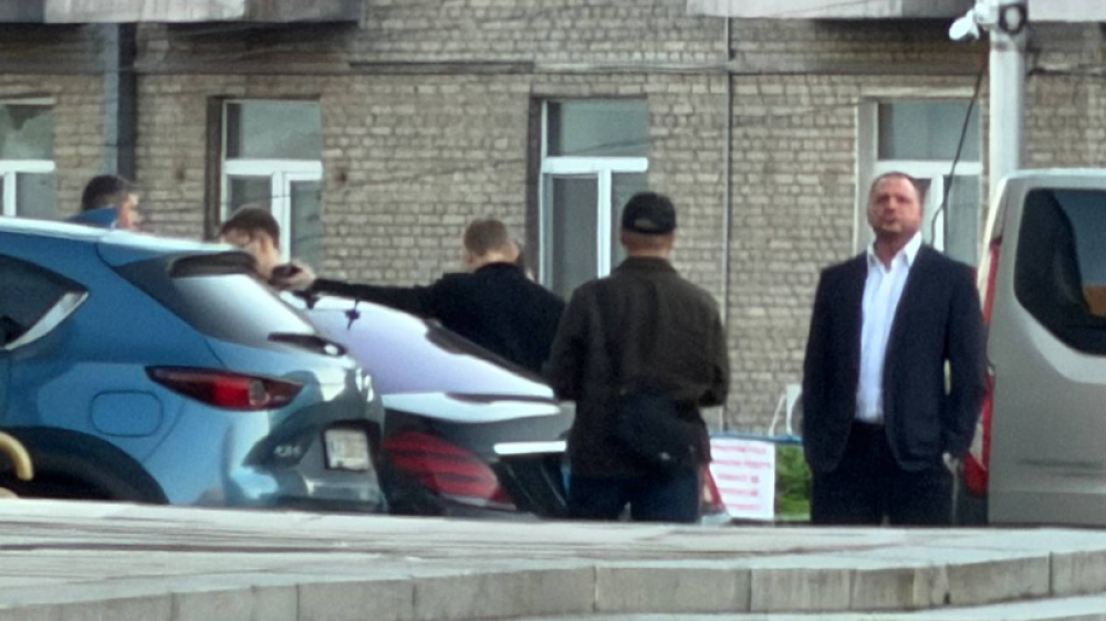 Экс-руководителя аппарата президента Украины подозревают в отмывании денег